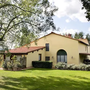  Vakantieboerderij Petrognano